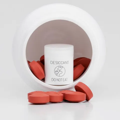 Desiccant canisters