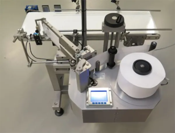 LINERLESS LABELLING SYSTEM