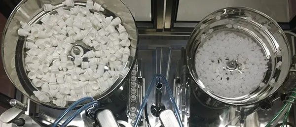 Automatic Filling and capping machine