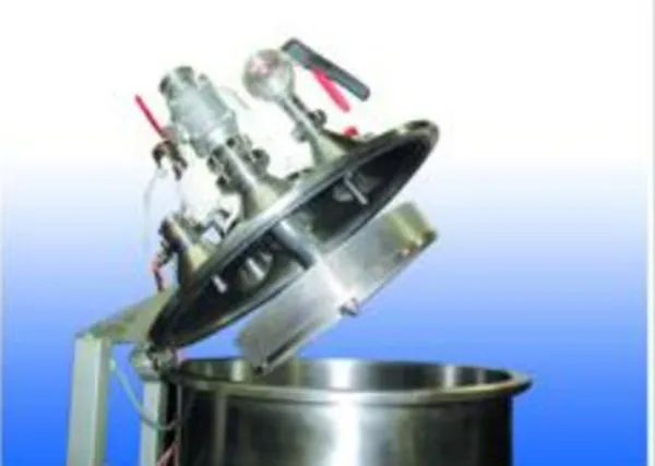 Vacuum deaerator