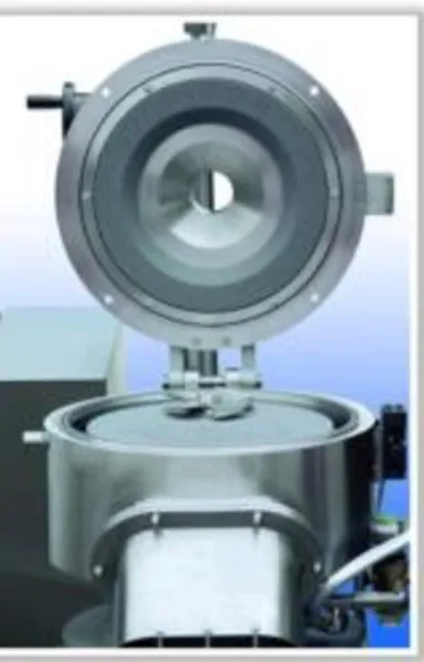 Wet grinding mills