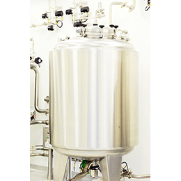 Purified Water and WFI storage tanks