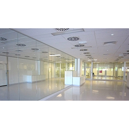 Cleanrooms modular glass walls
