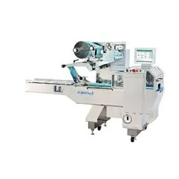 Compact horizontal pillow packaging machine