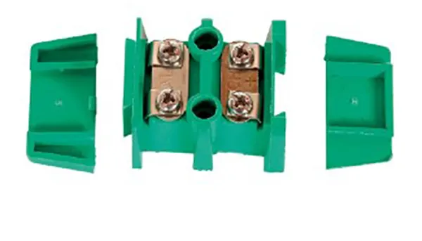 Compensated connectors for thermocouples