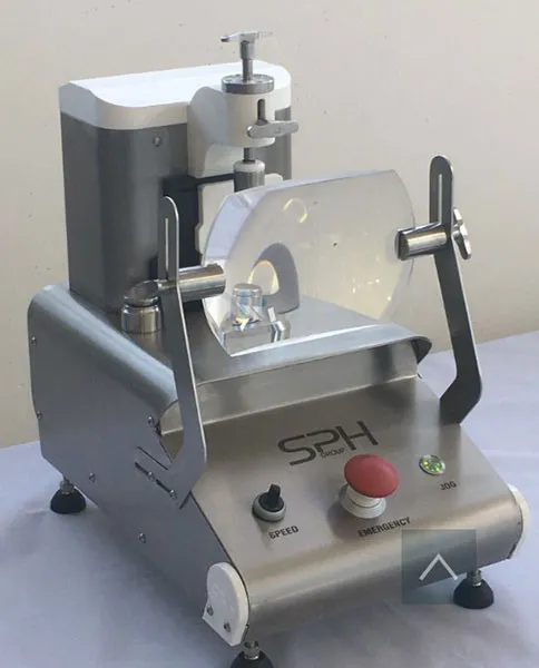 Optical bench