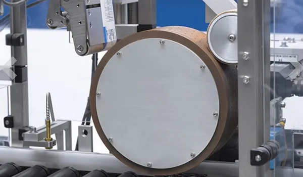 Horizontal Roller In-Line Labeler HR