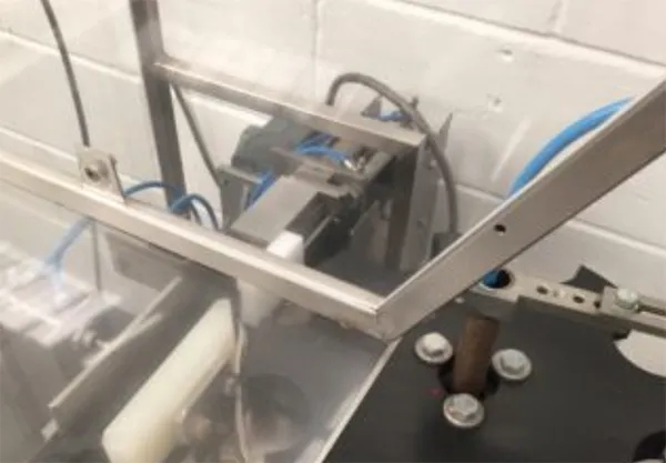 CAM Bottle feeder